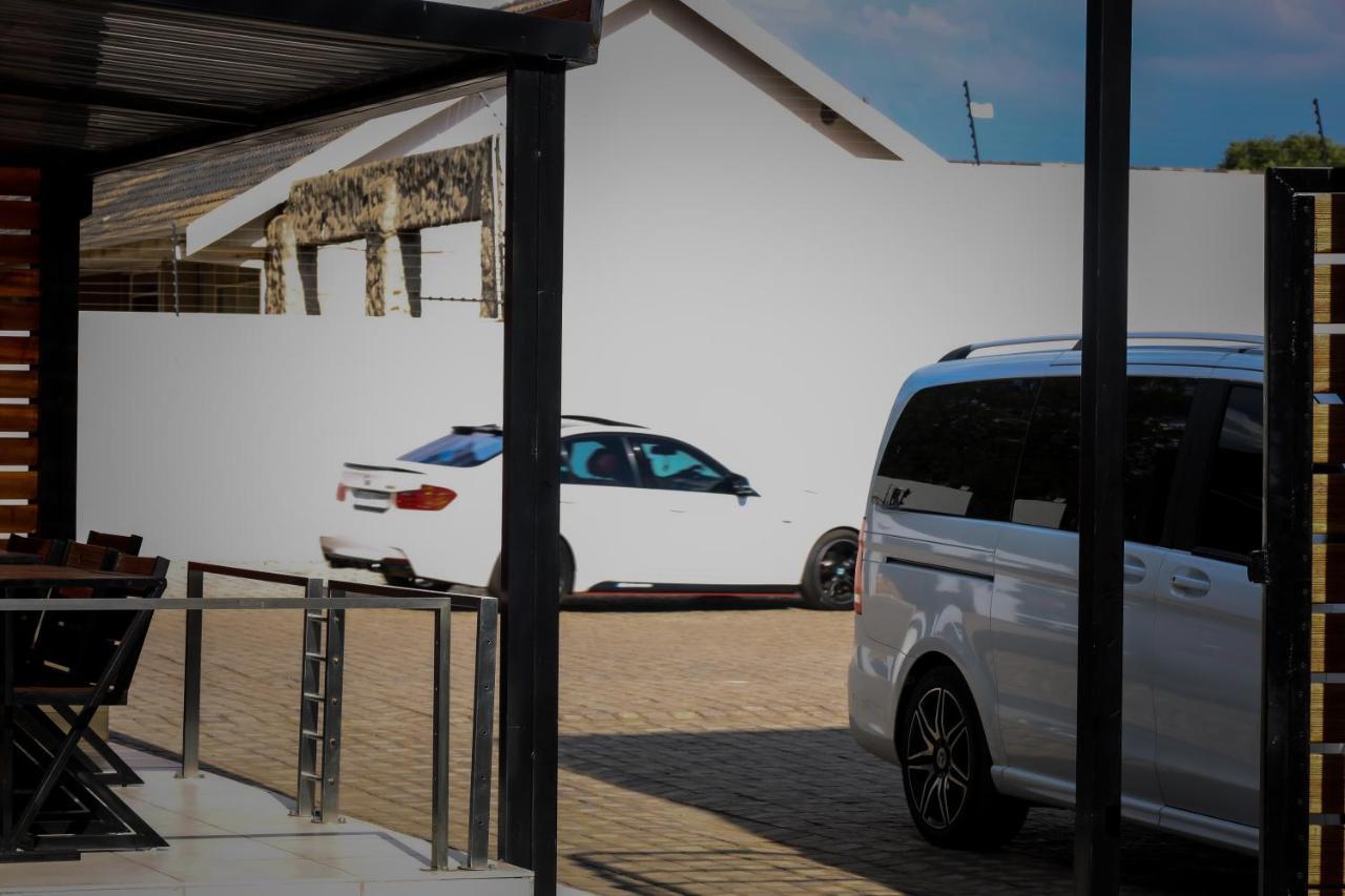 El Infinito Lifestyle Hotel Kempton Park Ngoại thất bức ảnh