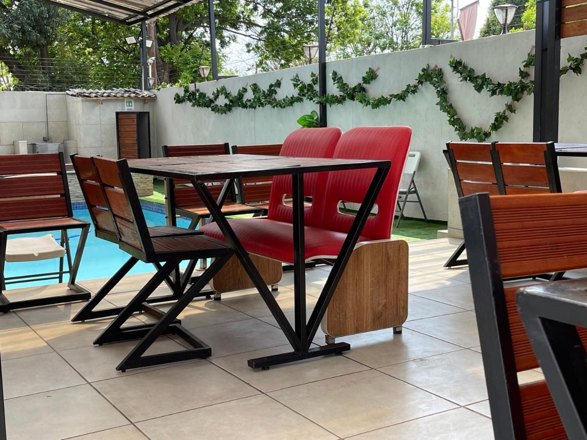 El Infinito Lifestyle Hotel Kempton Park Ngoại thất bức ảnh